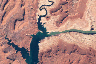 Water Level in Lake Powell:March 25, 1999