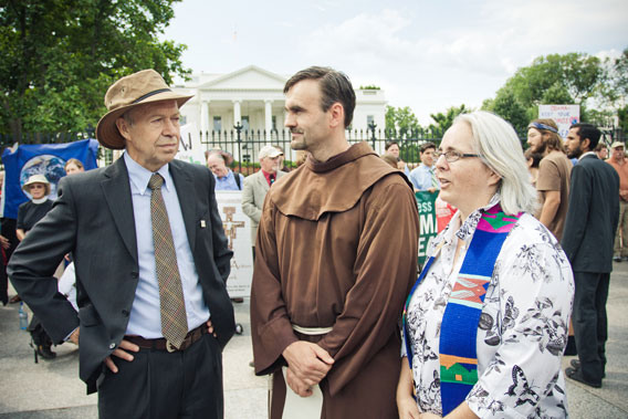  James Hansen (on the left) with religious leaders at Keystone XL civil disobedience.