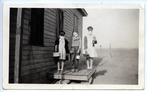 Photograph of an abandoned farm in the Dust Bowl, 1938