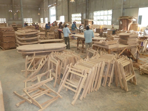  Factory in Vietnam making outdoor furniture. © Environmental Investigation Agency (EIA).